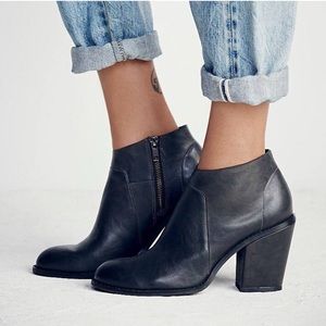 Fanyl Robin vegan bootie sz 7